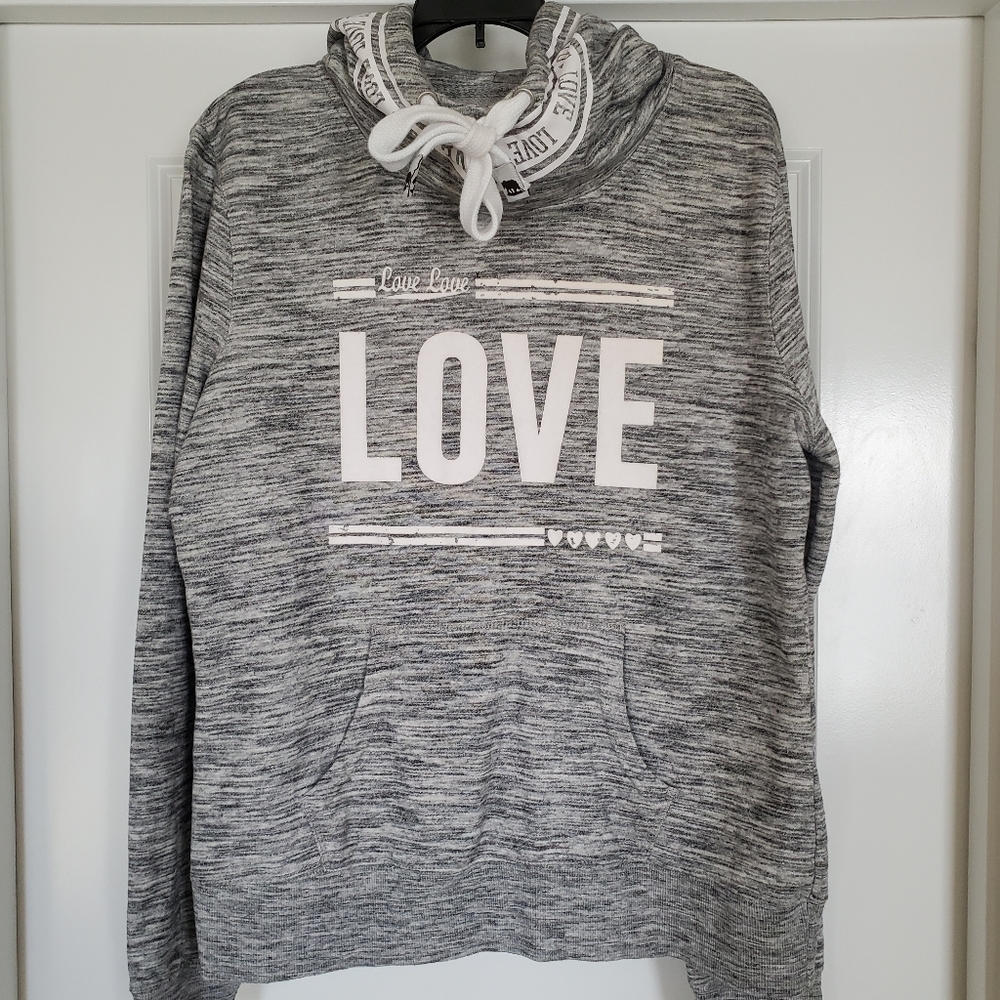 3 Love Reflex sweatshirts in XL!!